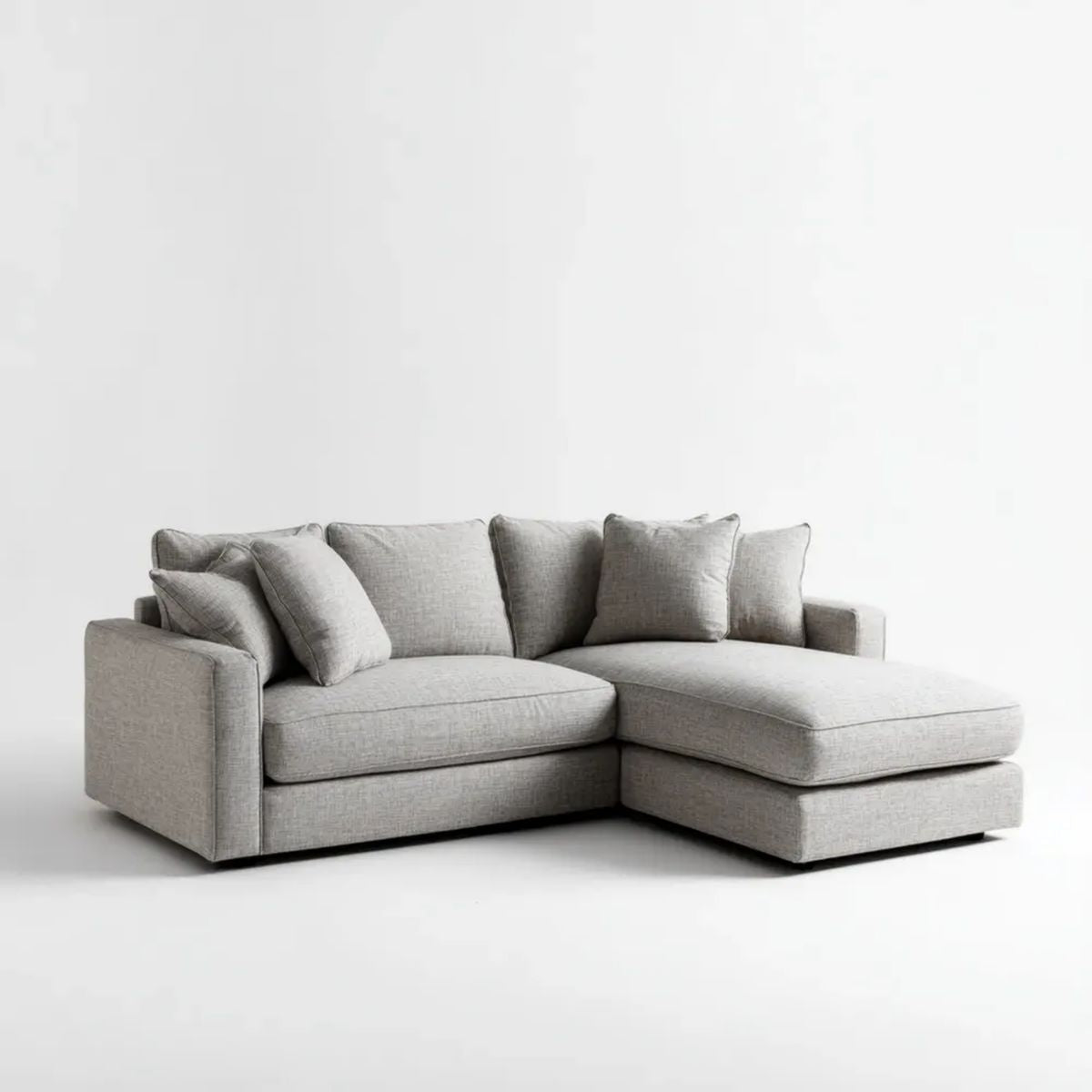Szara sofa narożna z prawostronnym szezlongiem, tapicerka poliestrowa, 250 × 160 × 85 cm